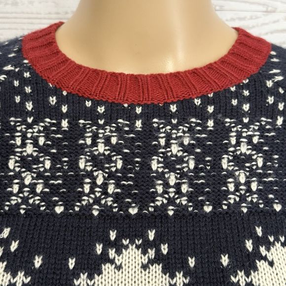 H&M Divided Fair Isle Sweater Small Navy Blue Red White Snowflake Wool Blend - Picture 2 of 12